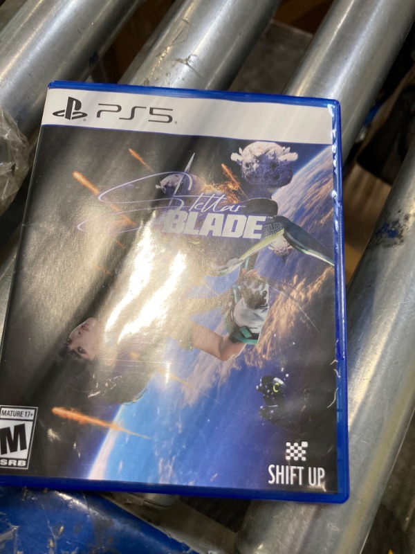 Photo 3 of Stellar Blade - PlayStation 5