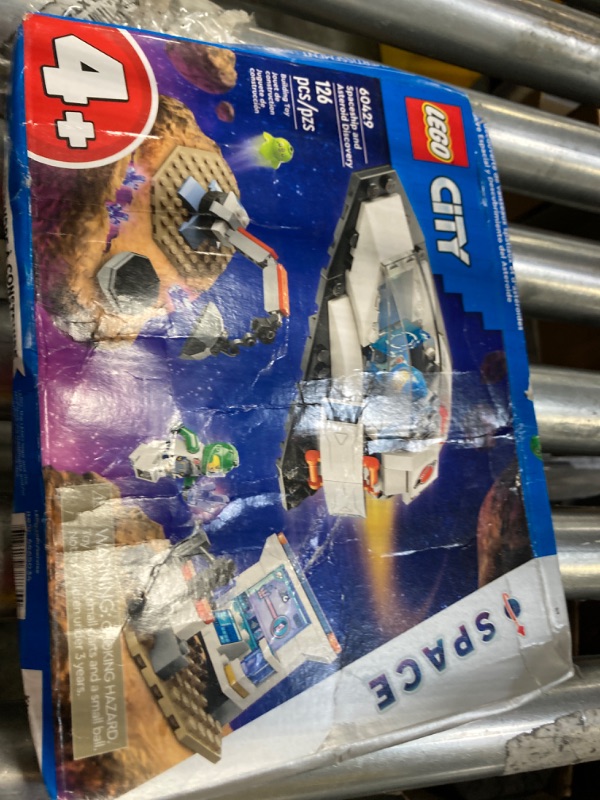 Photo 2 of ***damage box*** City Spaceship and Asteroid Discovery Set 60429