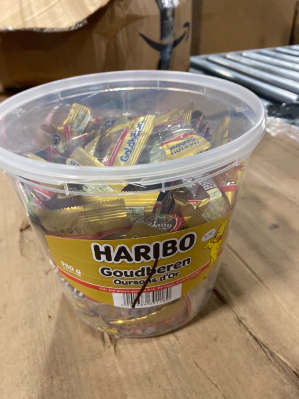 Photo 2 of Haribo Gold Bears / Goldbären, 100 Mini Bags, 980g Tub