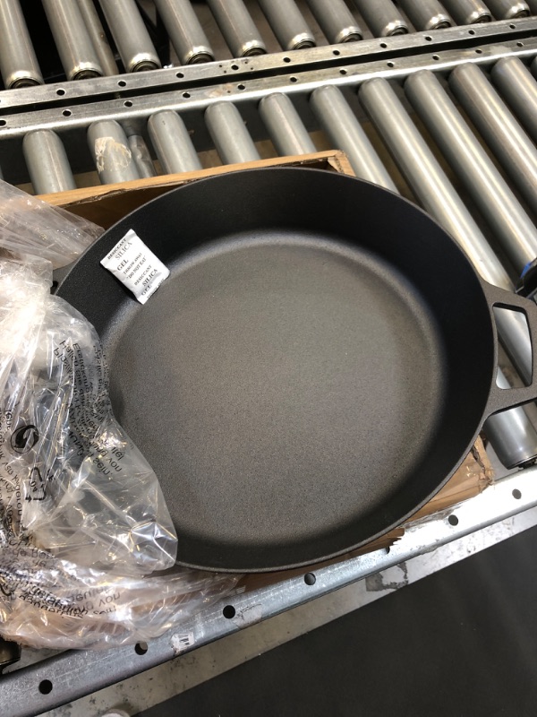 Photo 1 of EDGING CASTING Pre-Seasoned Cast Iron Skillet, Large 15" Dual Handle Frying Pan for Bread, Baking,Pizza, Outdoor Cooking, Camping, Grill, Stovetop, Oven Safe Cookware Large 15‘’ cast iron skillet