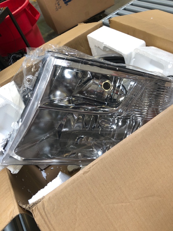 Photo 1 of ADCARLIGHTS for 2009-2018 Dodge Ram Headlight Assembly compatible with 2009-2018 Ram 1500/2010-2018 Ram 2500 3500 Chrome Housing Amber Reflector Headlamp Replacement Left and Right OE Type A-Chrome Housing Clear Reflector