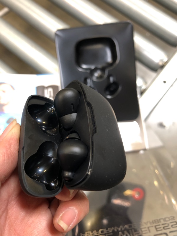 Photo 2 of COBALTX WIRELESS EARBUDS