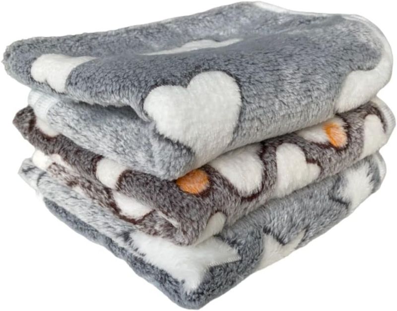 Photo 1 of 1 Pack 3 31"x27" Blankets Super Soft Fluffy Premium Fleece Pet Blanket Flannel Dog Blanket Guinea Pig Blanket Cat blanket Throw for Dog Puppy Cat Rabbit Guinea Pig
