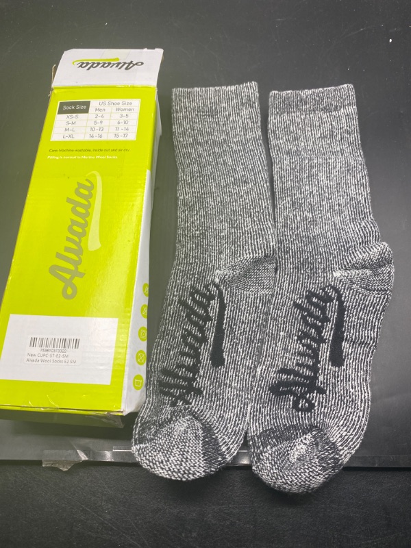 Photo 2 of (S/M) Alvada Mens Merino Wool Crew Socks Thermal and Warm Socks for Winter Work Hiking Running 1 Pairs Small-Medium Charcoal