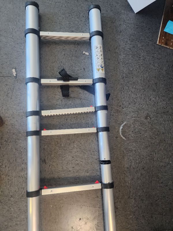 Photo 2 of ** FINAL SALE ** Yvan Telescoping Ladder,12.5 FT One Button Retraction Aluminum Telescopic Extension Extendable Ladder,Slow Down Design Multi-Purpose Ladder for Household Daily or Hobbies,250 Lb Capacity Aluminum 12.5 Feet(One Button** SOLD AS IS **) 