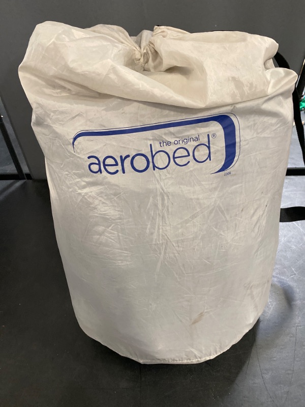 Photo 1 of (Size Queen) Original Aerobed With Built in pump
