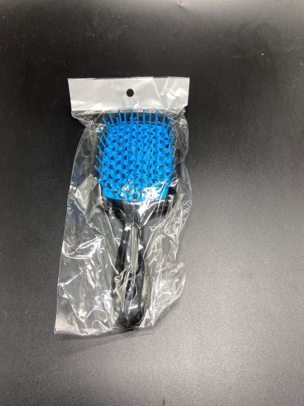 Photo 2 of Hair Comb Hair Brush, Massage Comb, Hollowed Out Wet Curly Hair Brush, Hair Comb, Salon Hairstyle Tool (Color : Blue)