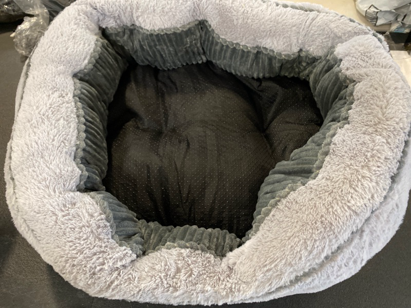 Photo 1 of Size S - Grey Dog/Cat Bed