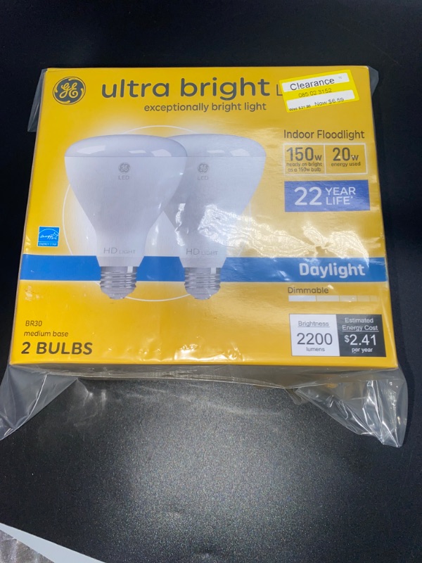 Photo 2 of GE Ultra Bright LED Light Bulbs 150 Watt Daylight BR30 Floodlights Medium Base Frosted Finish 2pk