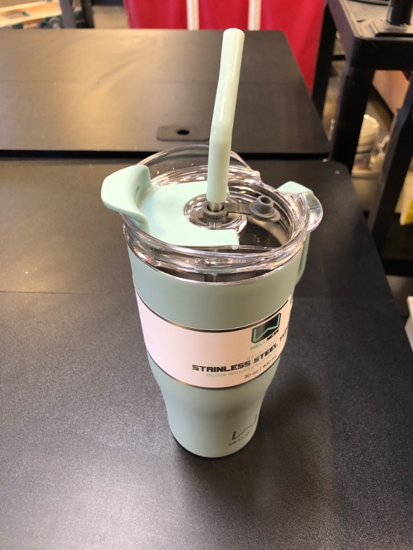 Photo 1 of 30oz Stainless Steel Tumbler