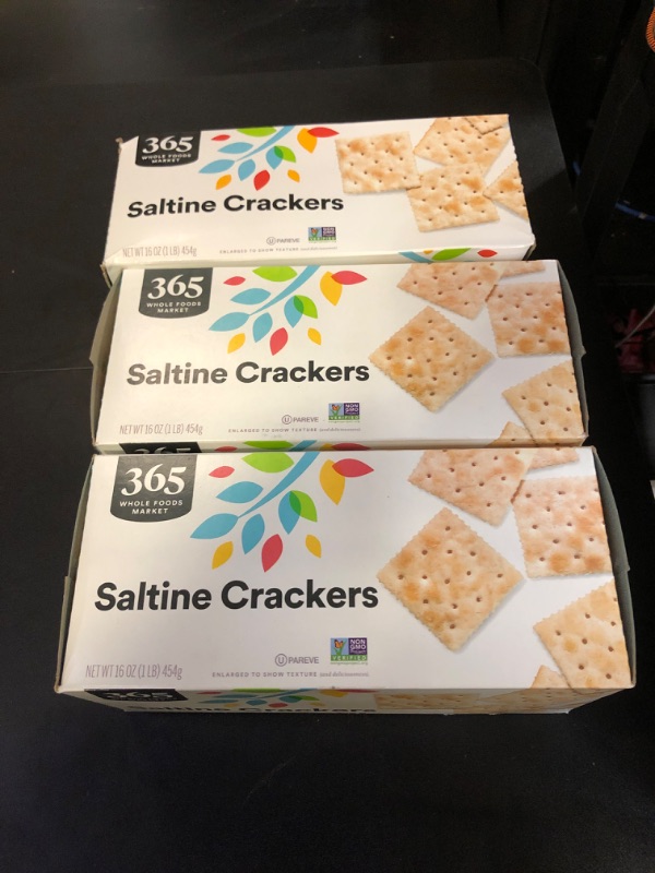 Photo 2 of 365 by Whole Foods Market, Salted Saltine Crackers, 16 Ounce Salted 1 Pound (Pack of 3)
EXP MAY 29 2024