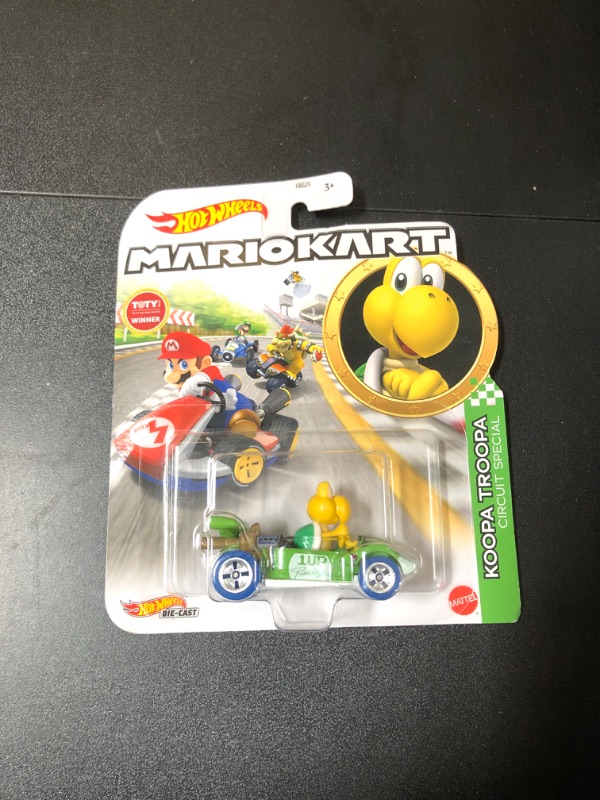 Photo 2 of  HOT WHEELS MARIO KART * C CASE * KOOPA TROOPA CIRCUIT SPECIAL  
