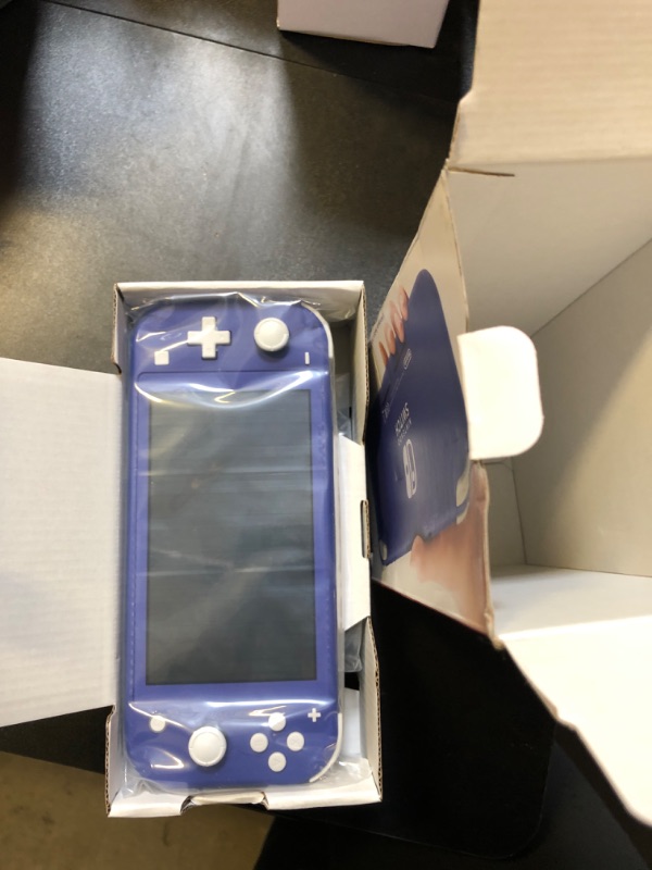 Photo 3 of Nintendo Switch Lite - Blue/White
 