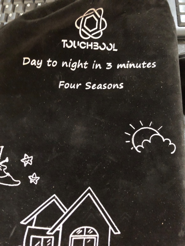 Photo 1 of touchbool day to night in 3 min four seasons 