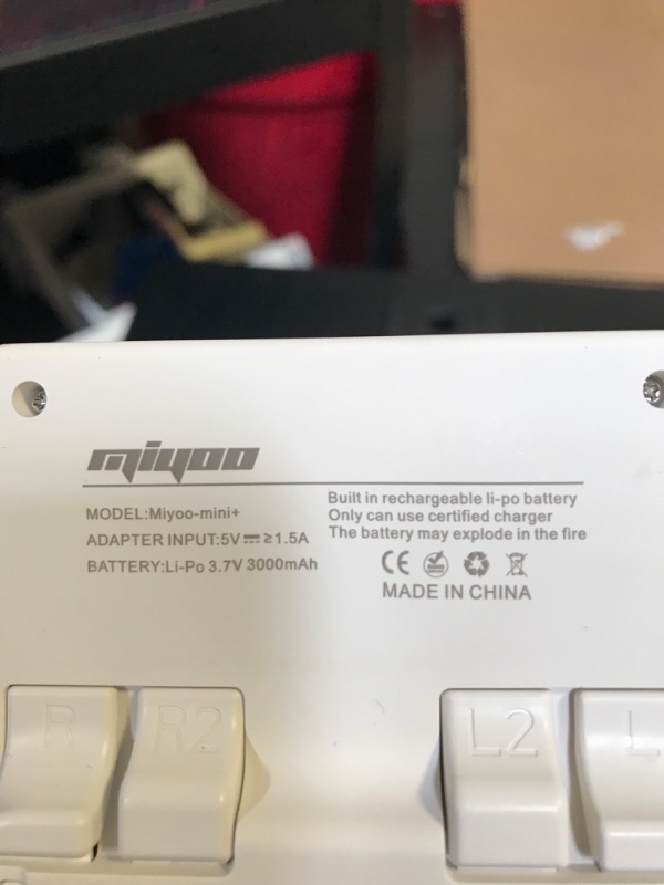 Photo 1 of Miyoo Mini Plus Handheld Retro Game Console, 3.5-inch IPS Screen Portable Arcade Rechargeable Games Emulators for Kids and Adults, Christmas Day Gift (White)
