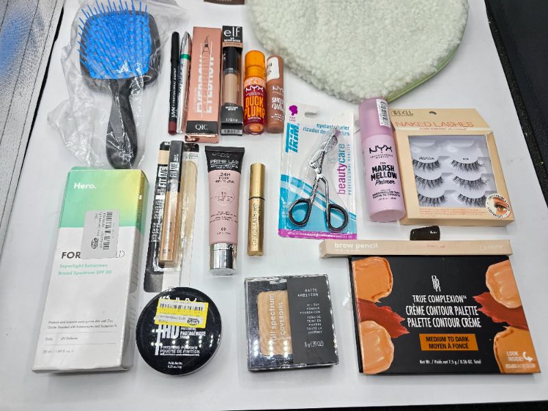 Photo 3 of 21pc Miscellaneous Brand Name Cosmetics New 