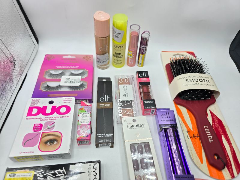 Photo 3 of 18pc Miscellaneous Brand Name Cosmetics New 