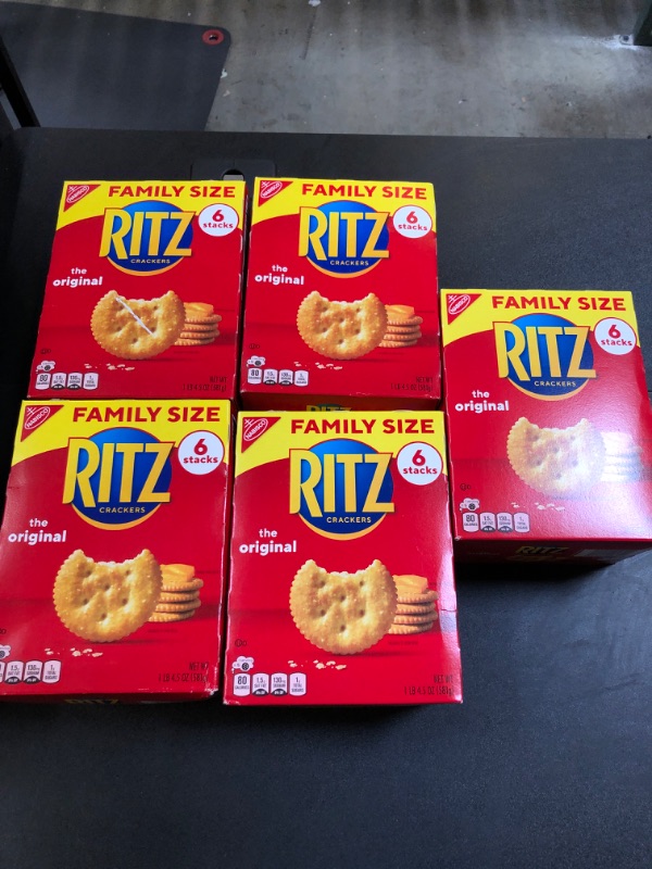 Photo 2 of RITZ Original Crackers, Family Size, 20.5 oz Original Flavor 1.28 Pound (Pack of 5) (BB 28OCT24)