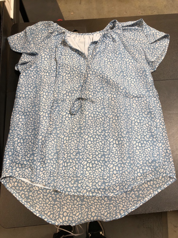 Photo 1 of Women's Floral Blouse Small 
