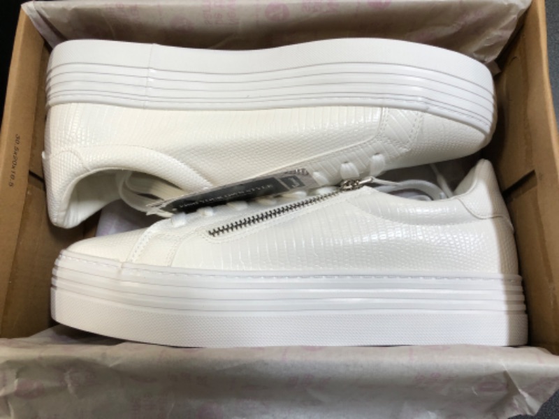 Photo 1 of Women's White Sneakers 10