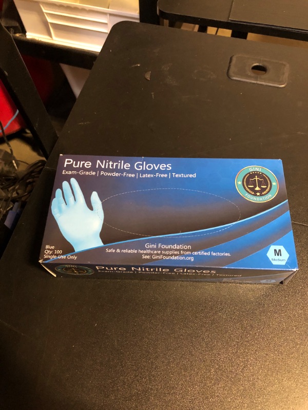 Photo 2 of 100pcs Disposable Nitrile Gloves Powder/Latex Free Size M