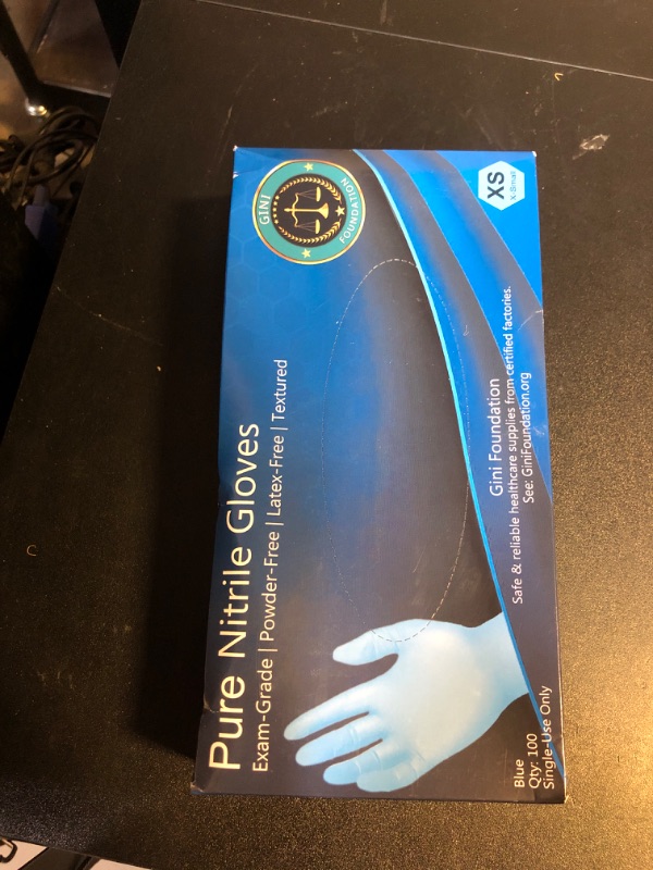 Photo 1 of 100pcs Disposable Nitrile Gloves Powder/Latex Free Size XS
