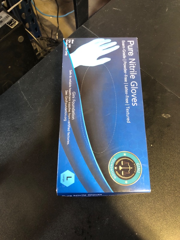 Photo 1 of 100pcs Disposable Nitrile Gloves Powder/Latex Free Size L
