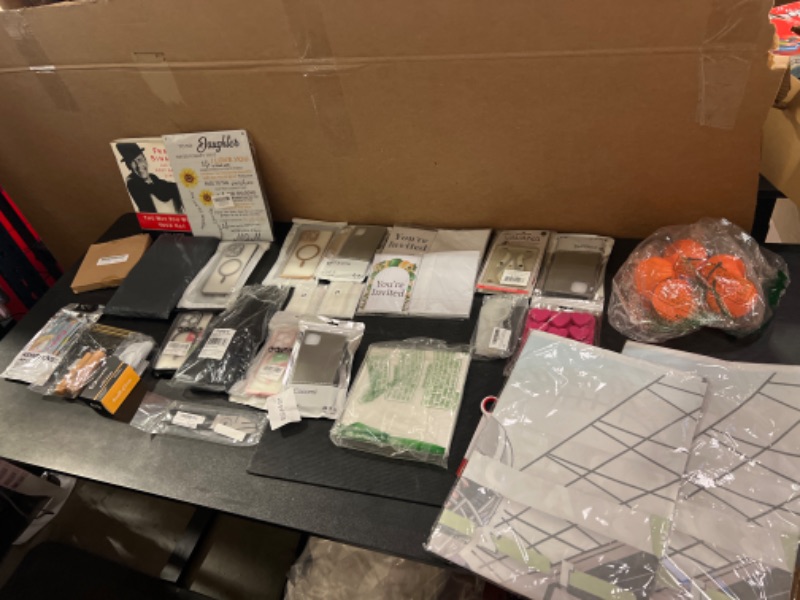Photo 1 of BAG OF MIXED ITEMS 