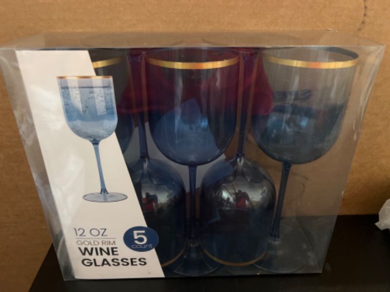 Photo 2 of PLASTICPRO Blue Wine Cup with Gold rim Plastic Wine Glasses Set of 5 Elegant Wine Goblets Hard Plastic Wine Cups on Stem 12 Ounce Blue with Gold Rim 5 Count (Pack of 1)