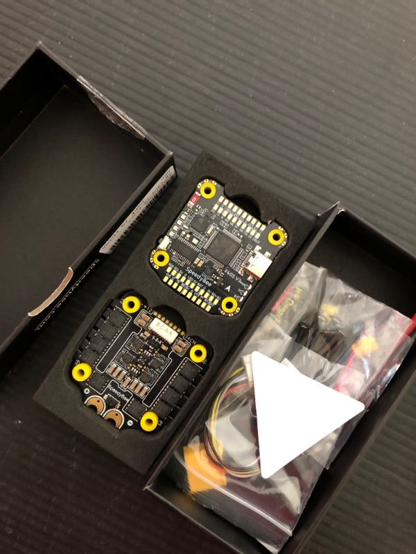 Photo 1 of SpeedyBee F405 V3 Flight Controller Stack:30x30 Bluetooth Stack with 4in1 50A ESC Board,Wireless Betaflight Configuration,Blackbox,Barometer for DJI O3 Air Unit FPV