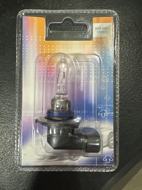 Photo 1 of 9005 hb3 12v65w headlight bulb. 