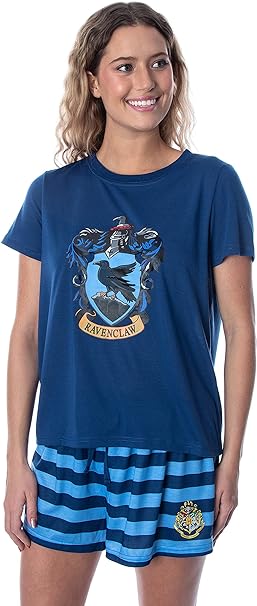 Photo 1 of Harry Potter Women's Hogwarts Castle Shirt and Shorts Sleepwear Pajama Set - All 4 Houses Available
SIZE XXXL 