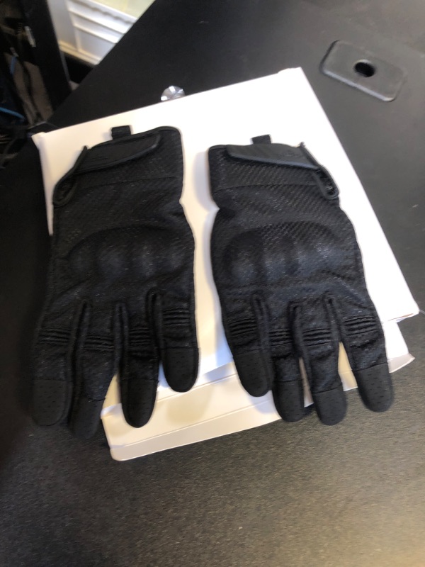 Photo 1 of TACTICAL WORK GLOVES 
SIZE LARGE (BLACK)
