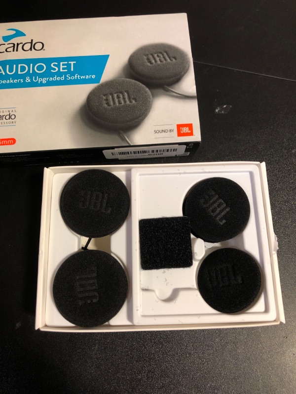 Photo 2 of Cardo 45mm Audio Set, Works with Most Helmet Communicators (Single Pack), Black
(USED, UNABLE OT TEST)