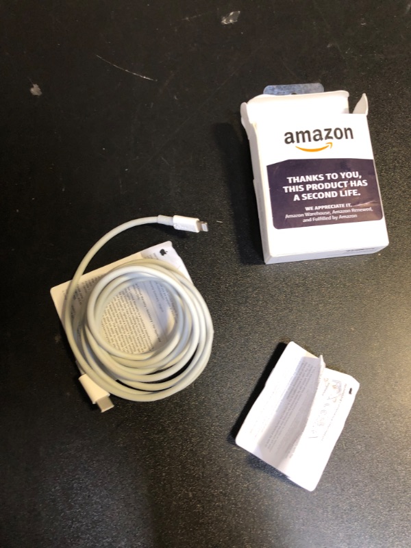 Photo 3 of Apple USB-C to Lightning Cable (2 m) 2m