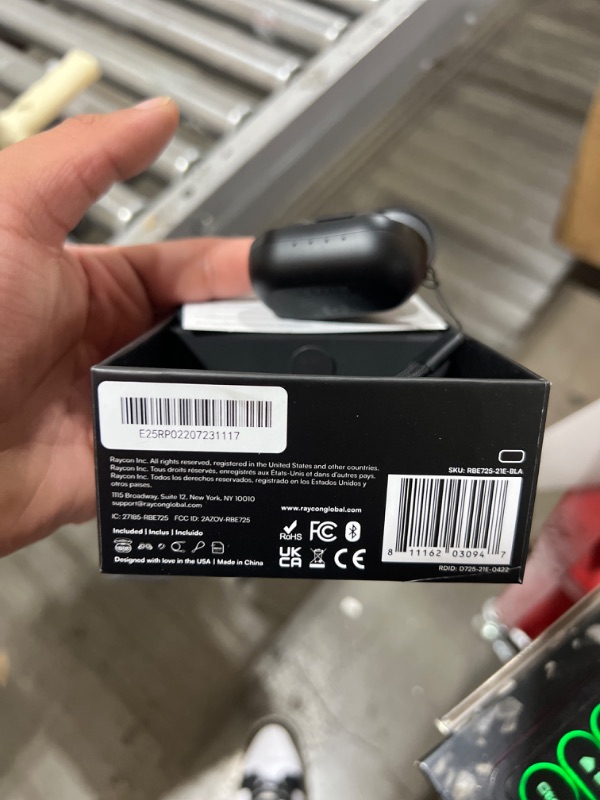 Photo 1 of Raycon - the Everyday in-Ear True Wireless Stereo Bluetooth Earbuds and Charging Case - Carbon Black
