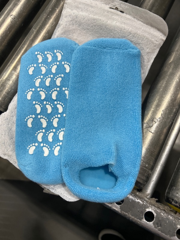 Photo 1 of  FOOT TREATMENT SOCKS FOR DRY FEET 