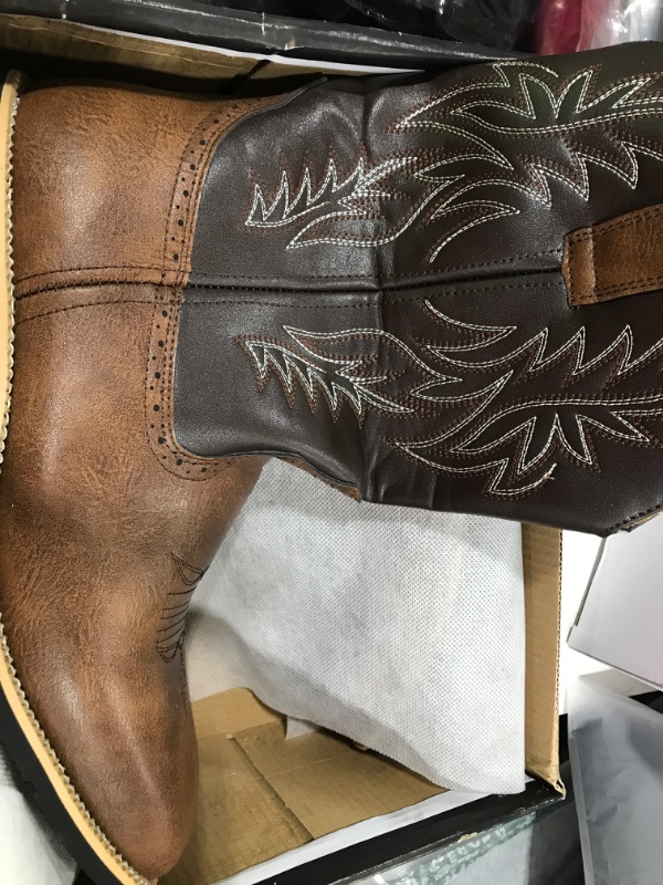 Photo 2 of Men's Fashion High Top Embroidered Wide Toe Western Cowboy Boots Brown