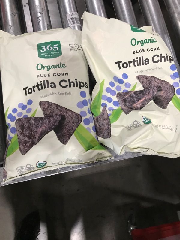 Photo 2 of 365 by Whole Foods Market, Organic Blue Corn Tortilla Chips, 12 Ounce (Pack of 2)