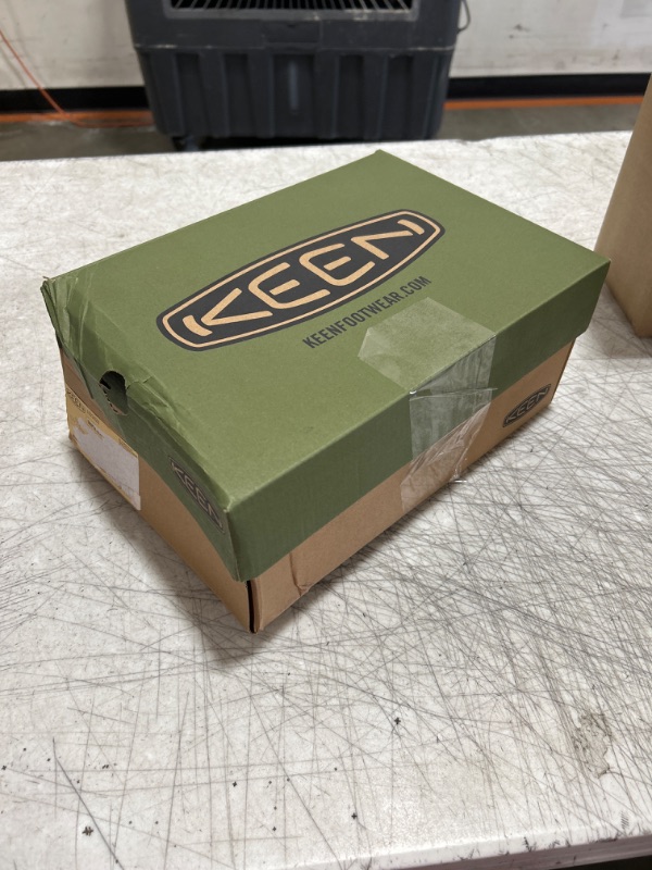 Photo 1 of KEEN Women's Newport H2 Closed Toe Water Sandals - 7
