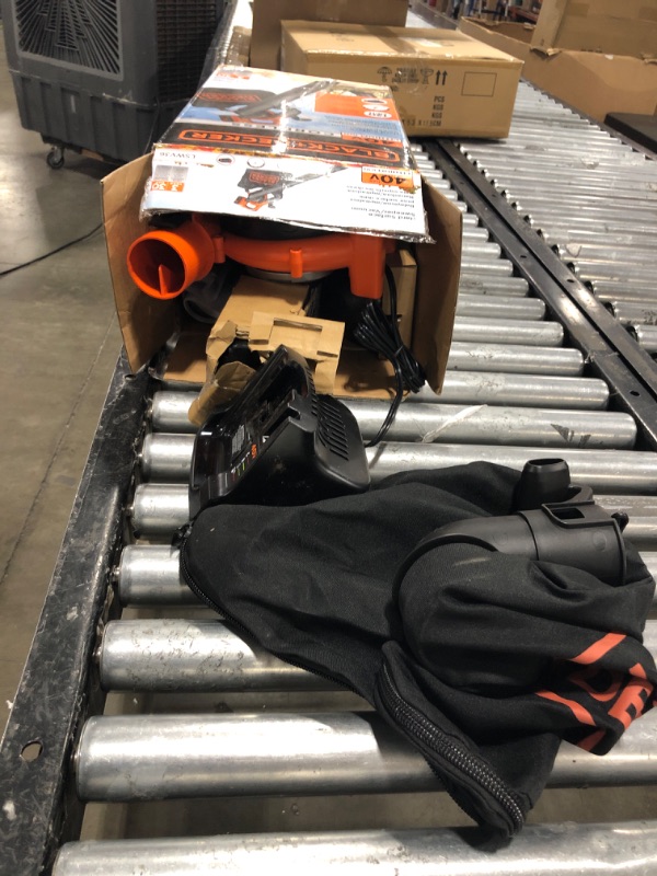 Photo 2 of Black & Decker LSWV36 36V/40V Lithium Leaf Blower