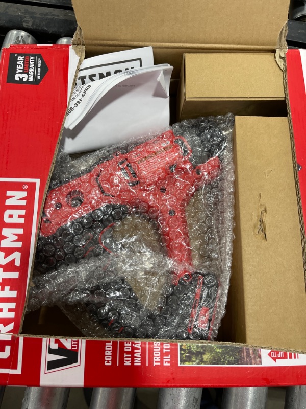 Photo 1 of CRAFTSMAN V20* Cordless Multi-Use Garden Tool Kit (1.5Ah) (CMCA320C1)