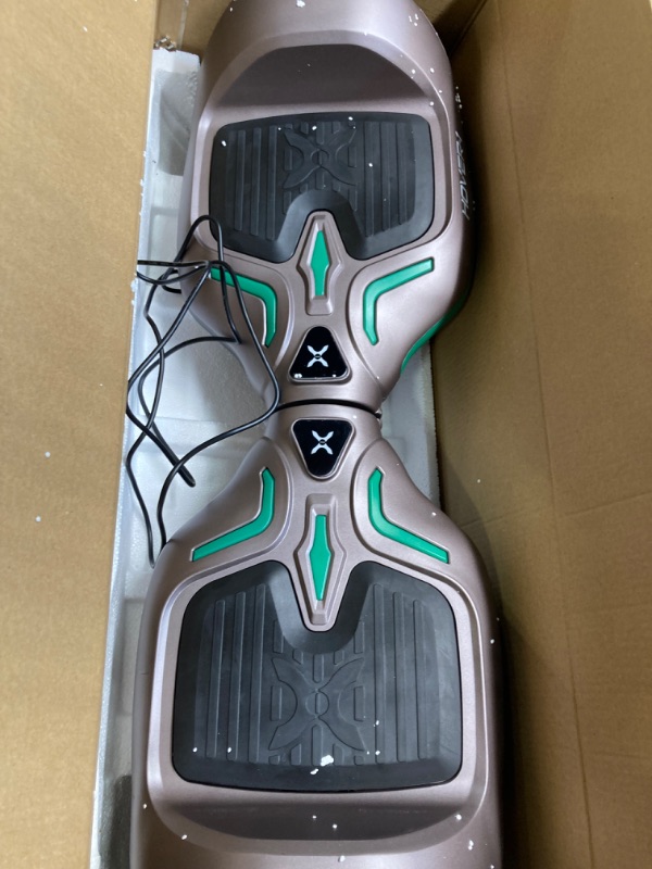 Photo 4 of ****THE CHARGER DOES NOT WORK, THE PRODUCT HAS NOT BEEN TESTED. CAN BE USED FOR SPARE PARTS**** Hover-1 Ranger Electric Self-Balancing Hoverboard with Dual 200W Motors, 7 MPH Max Speed, 6 Miles Max Range, and 6.5” Tires