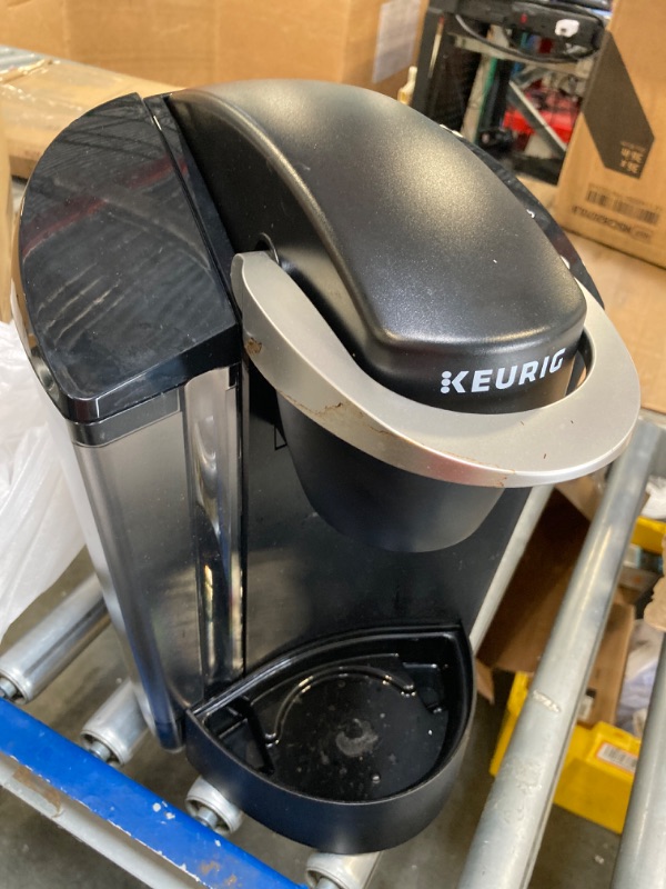 Photo 3 of ****USED***Power does not stay on and water is not flowing,**** FOR PARTS ONLY***SOLD AS IS ALL SALES ARE FINAL***NO RETURNS*** Keurig K-Classic Coffee Maker K-Cup Pod, Single Serve, Programmable, 6 to 10 oz. Brew Sizes, Black