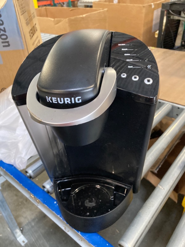 Photo 4 of ****USED***Power does not stay on and water is not flowing,**** FOR PARTS ONLY***SOLD AS IS ALL SALES ARE FINAL***NO RETURNS*** Keurig K-Classic Coffee Maker K-Cup Pod, Single Serve, Programmable, 6 to 10 oz. Brew Sizes, Black