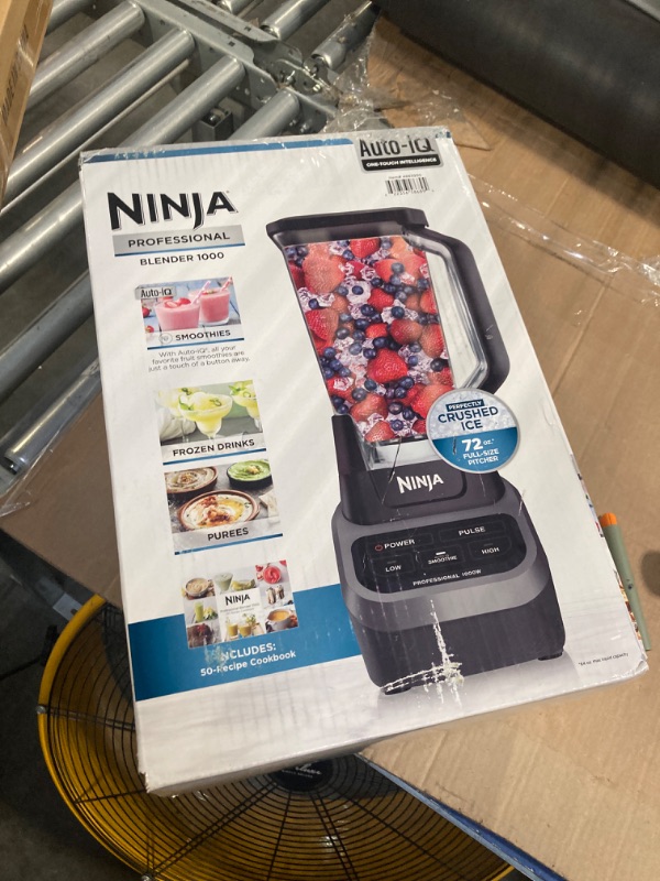 Photo 2 of ** NO BASE** **PARTS ONLY NO RETURNS **Ninja Professional Blender 1000, CO650B, 1000-Watt Motor Base, 72 oz, Black (Casual) Grey  no base 