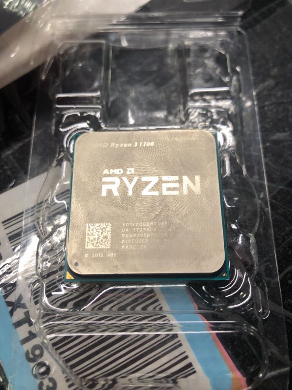 Photo 4 of ***NO COOLER*** AMD Ryzen 3 1200 Desktop Processor 