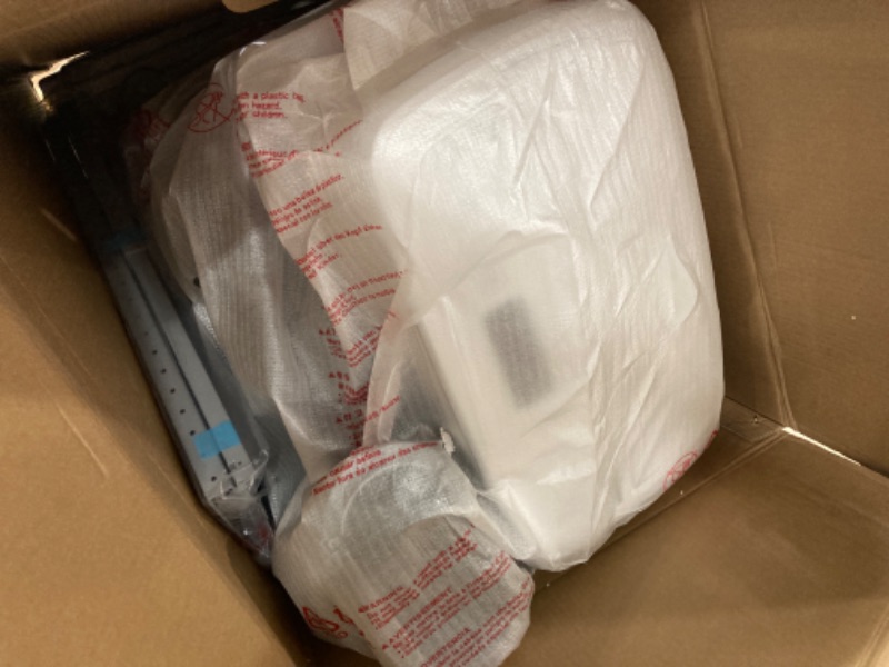 Photo 1 of LG Dual Inverter Portable Air Conditioner Unit for Medium Rooms, Bedroom, Office, Kitchen, Dining Room, 115V, Cools up to 500 Sq. Ft., 3 Speeds, 24-hour Timer, with Wi-Fi Control and Remote, White 1 Count (Pack of 1) Inverter