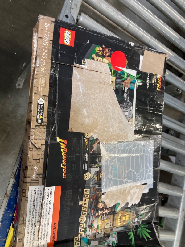 Photo 1 of ***FOR PARTS*** LEGO Indiana Jones Temple of The Golden Idol 77015 Building Project for Adults, Iconic Raiders of The Lost Ark Movie Scene, includes 4 minifigures: Indiana Jones, Satipo, Belloq and a Hovitos Warrior
