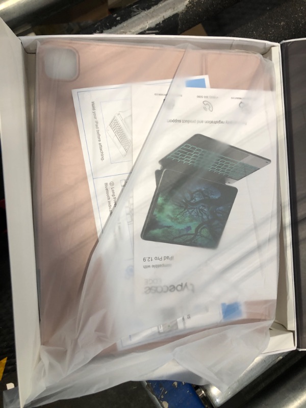 Photo 1 of ***NON FUNCTIONAL//SOLD AS PARTS*** 
typecase Keyboard Case for iPad Air 13 2024 and iPad Pro 12.9 (6th, 5th, 4th, 3rd Gen),Magic Keyboard for iPad Pro 12.9, Easy-Set Magnetic Stand, Multi-Touch Trackpad, 11 Colors Backlight,Rose Gold